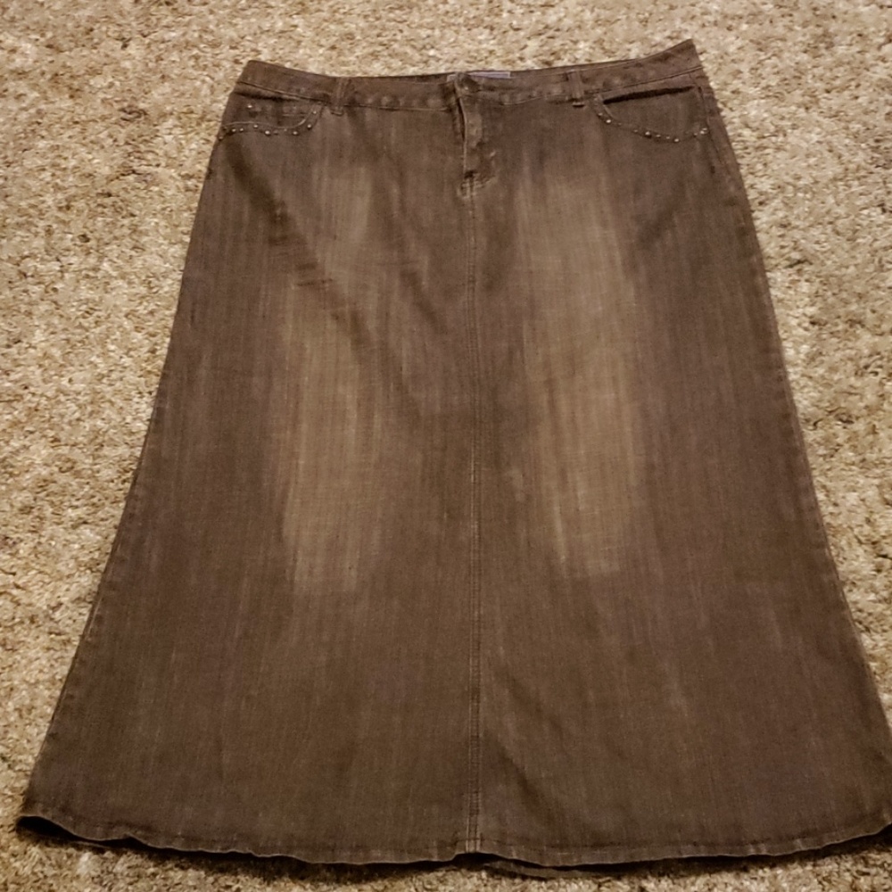 Plus denim skirt